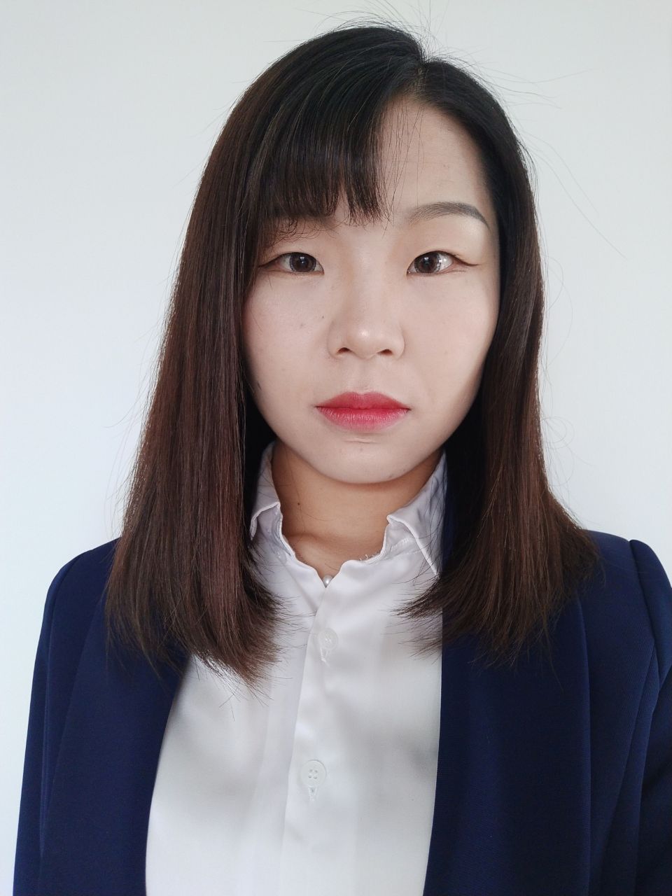 谭内莉